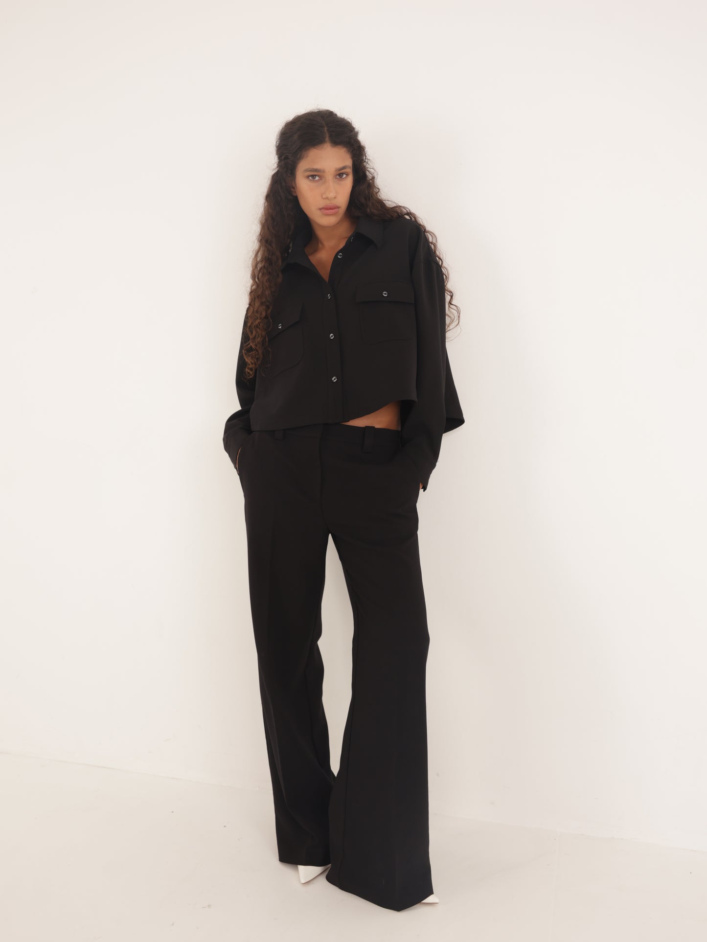 Tailored wide-leg pants