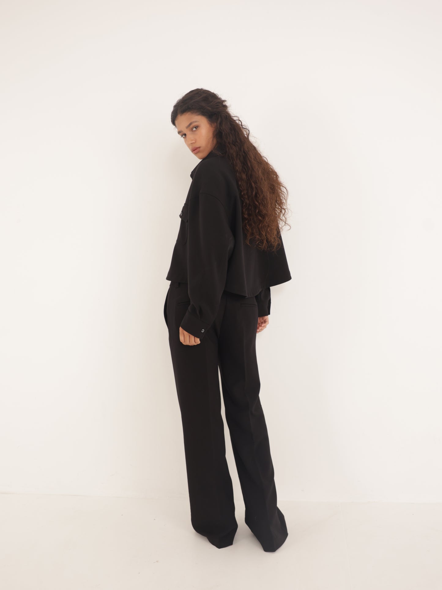Tailored wide-leg pants