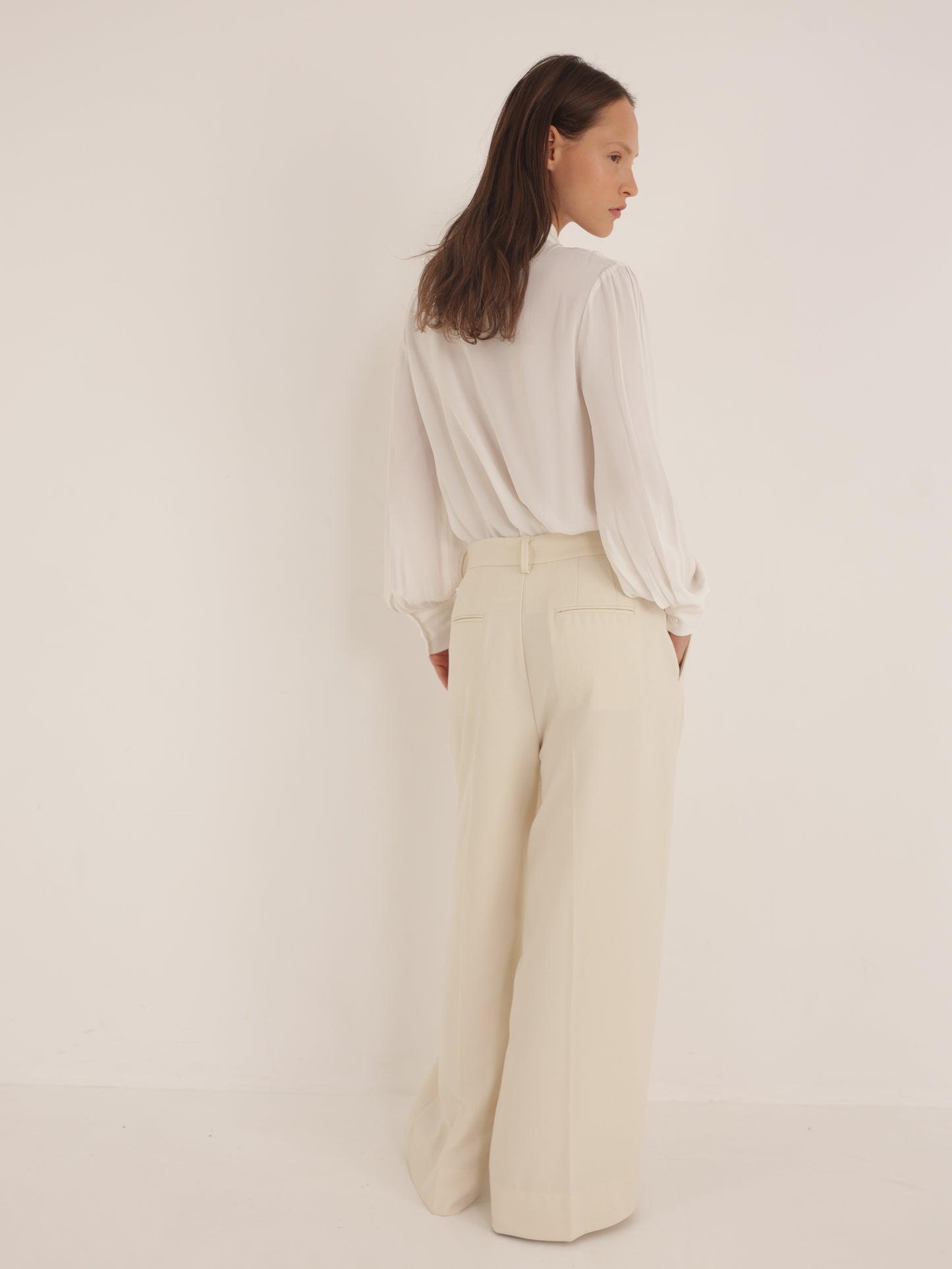 Tailor-made flare pants