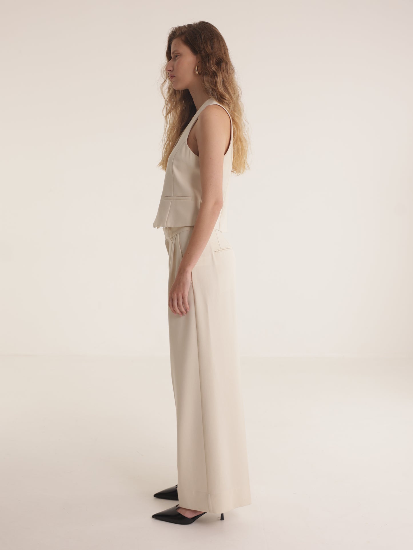 Tailor-made flare pants