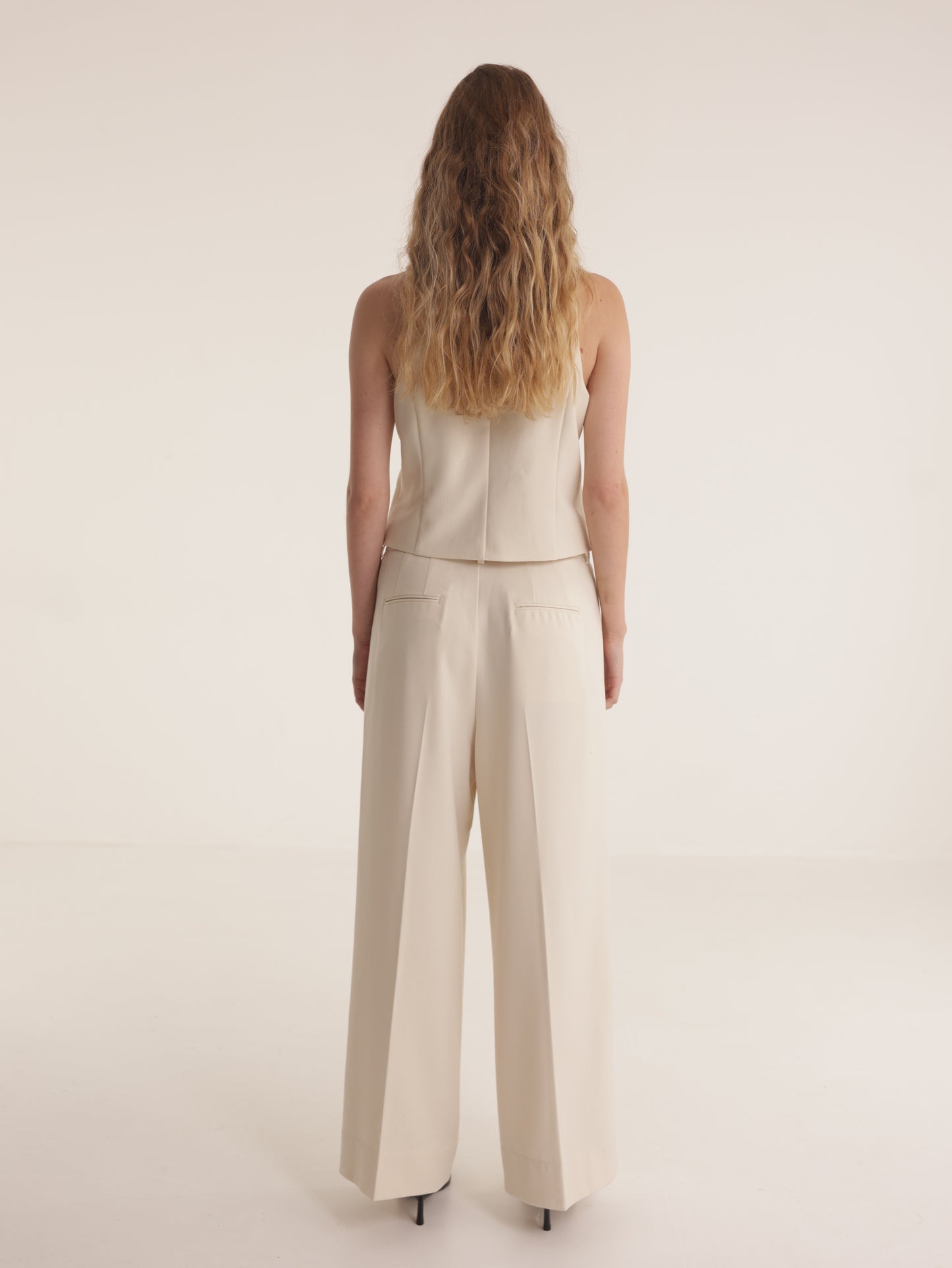 Tailor-made flare pants
