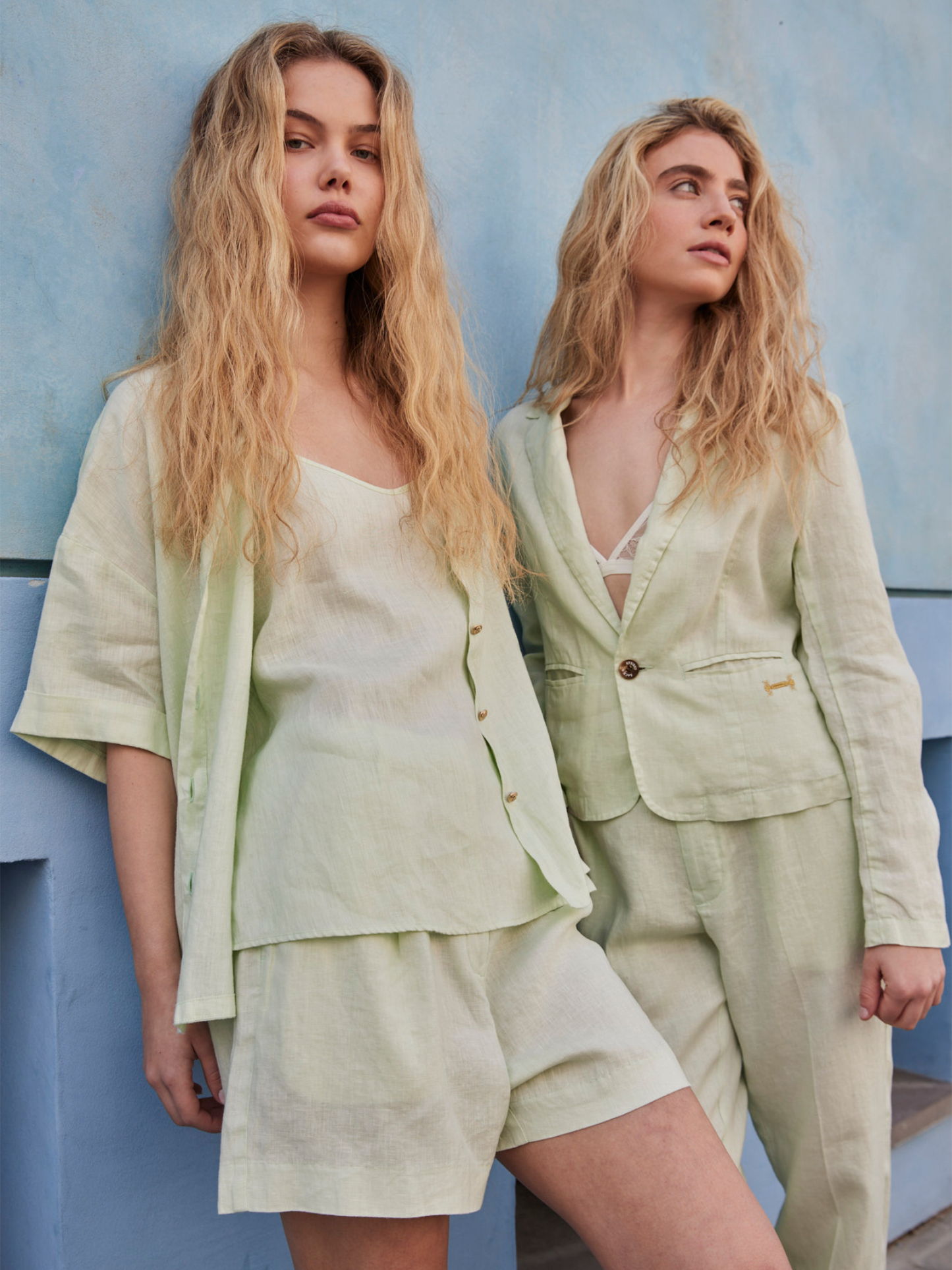 Short linen pants
