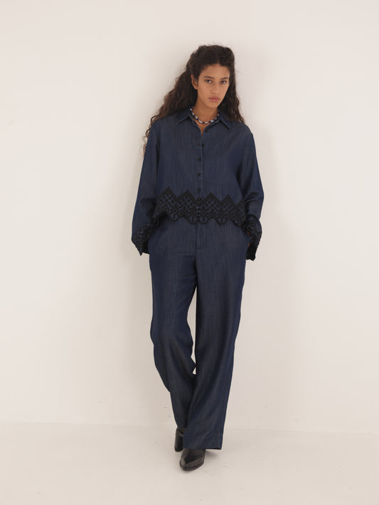 Denim pants with belt