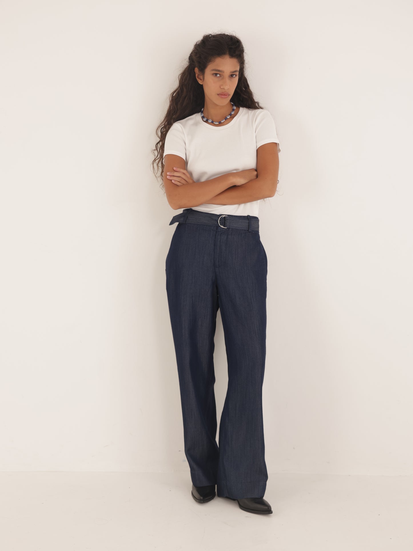 Denim pants with belt