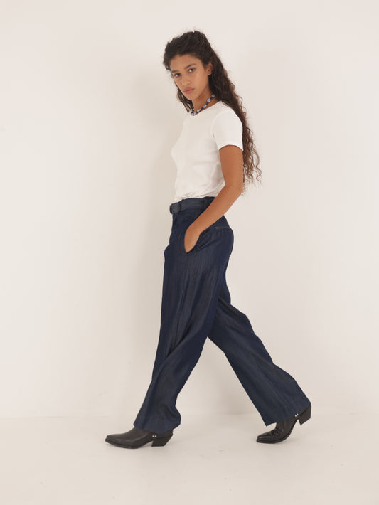 Denim pants with belt