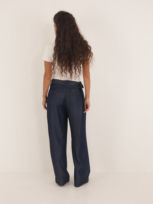 Denim pants with belt