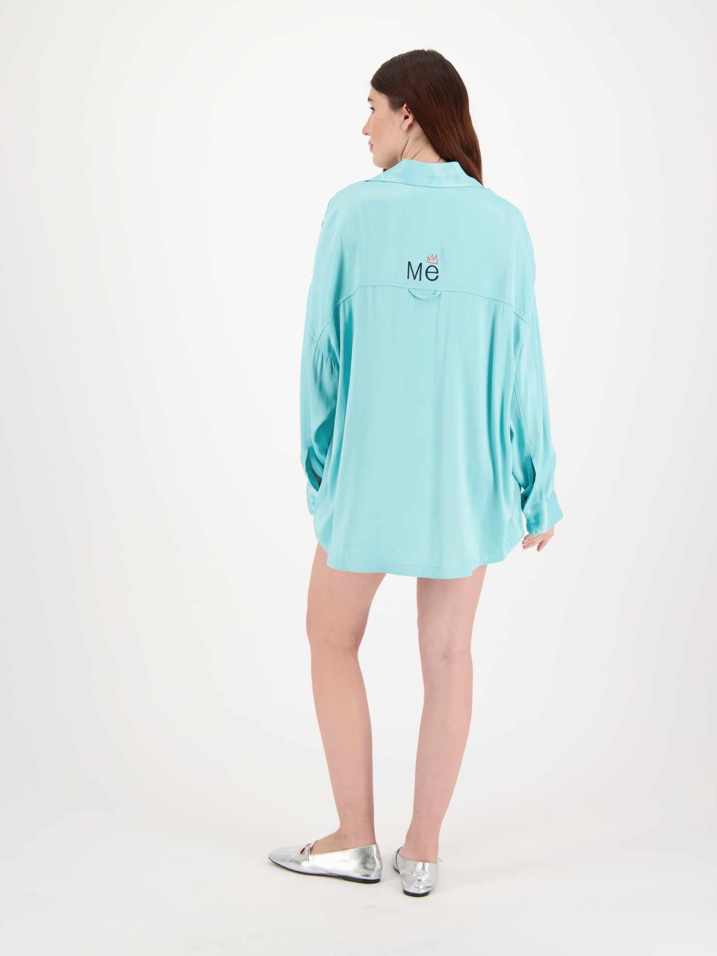 חולצה מכופתרת