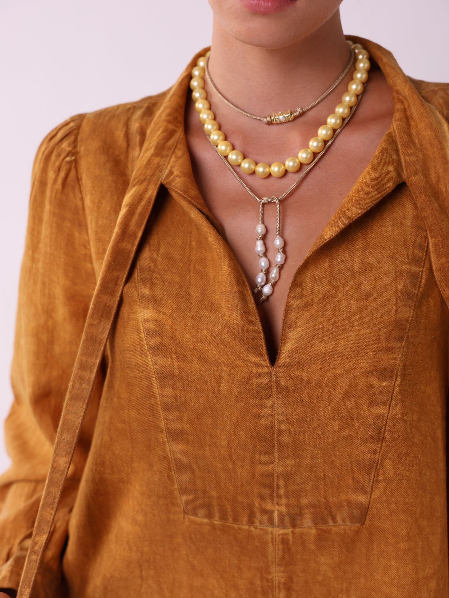 חולצת עניבה שטופה