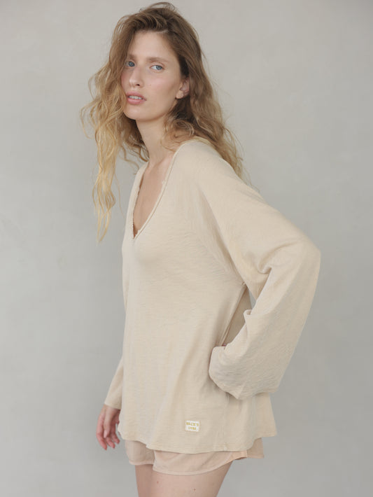 Bell sleeve V-neck Top