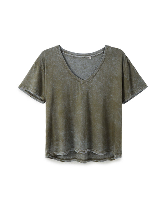 V-neck T-shirt