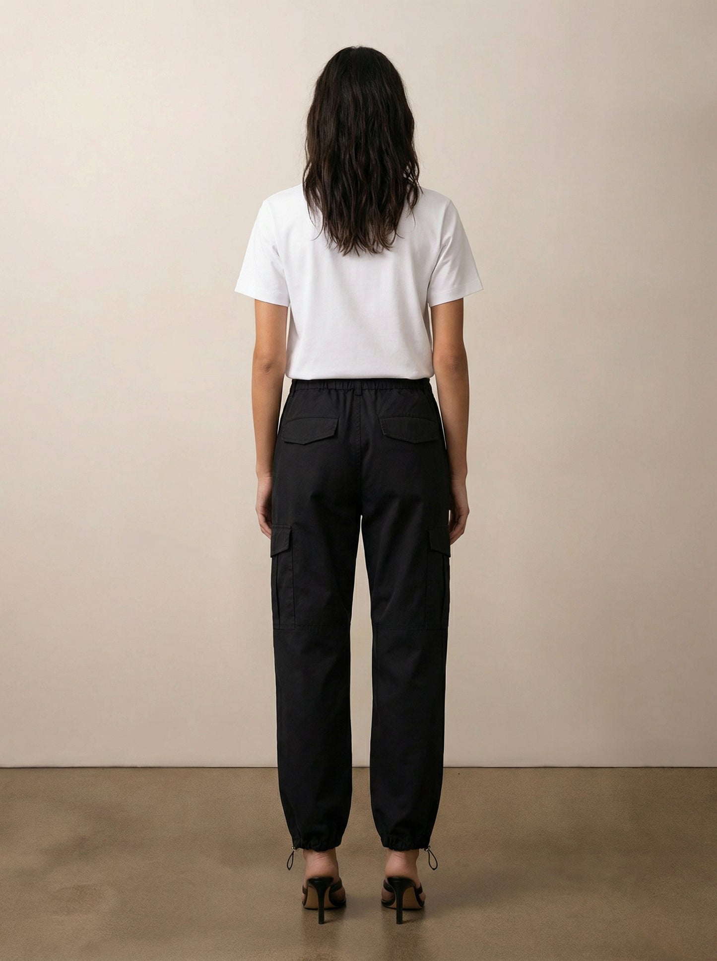 חולצת T ניקי