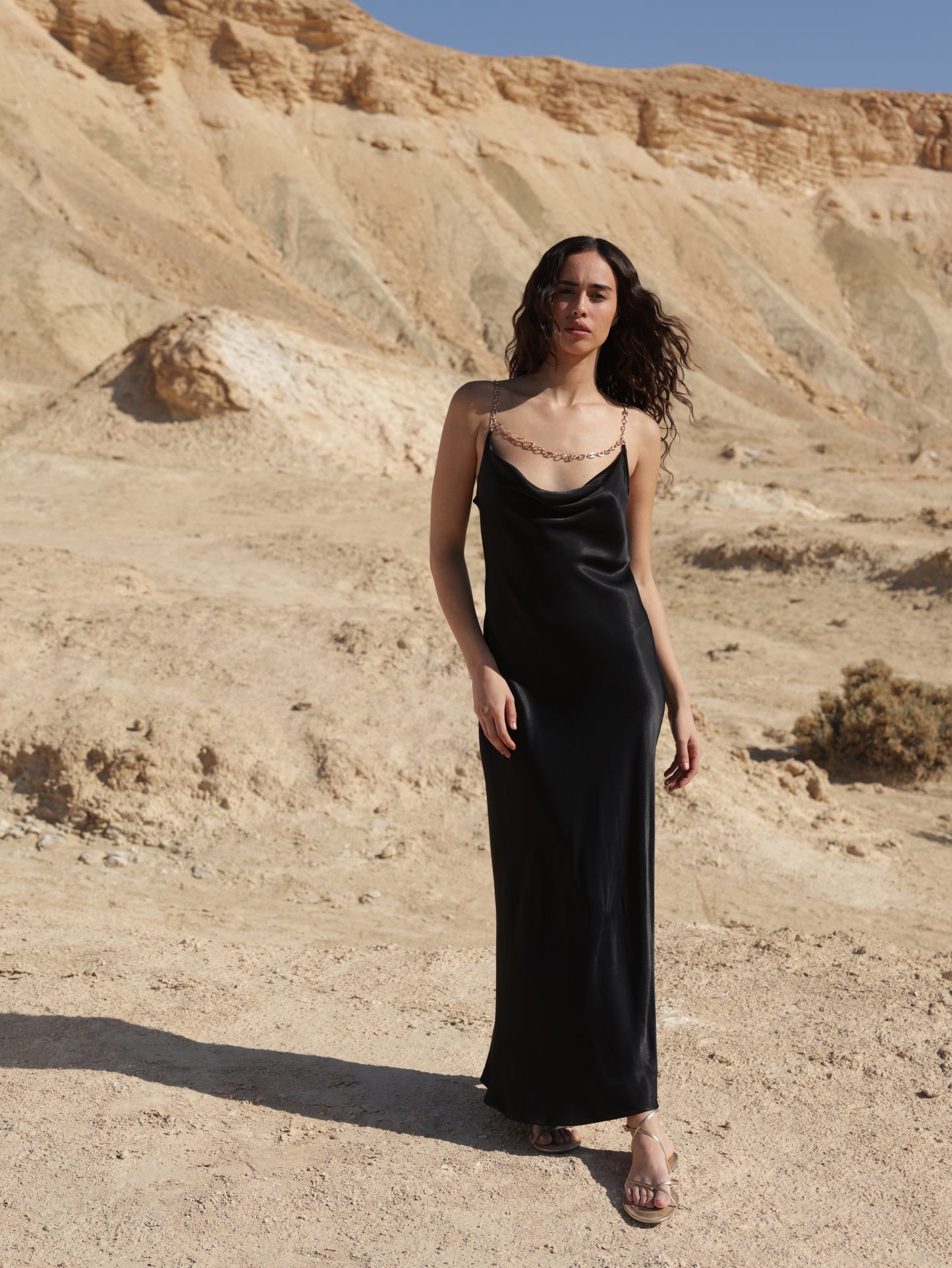 Viscose dress with gold chain