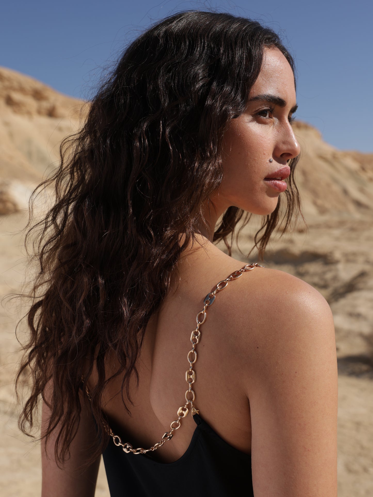Viscose dress with gold chain