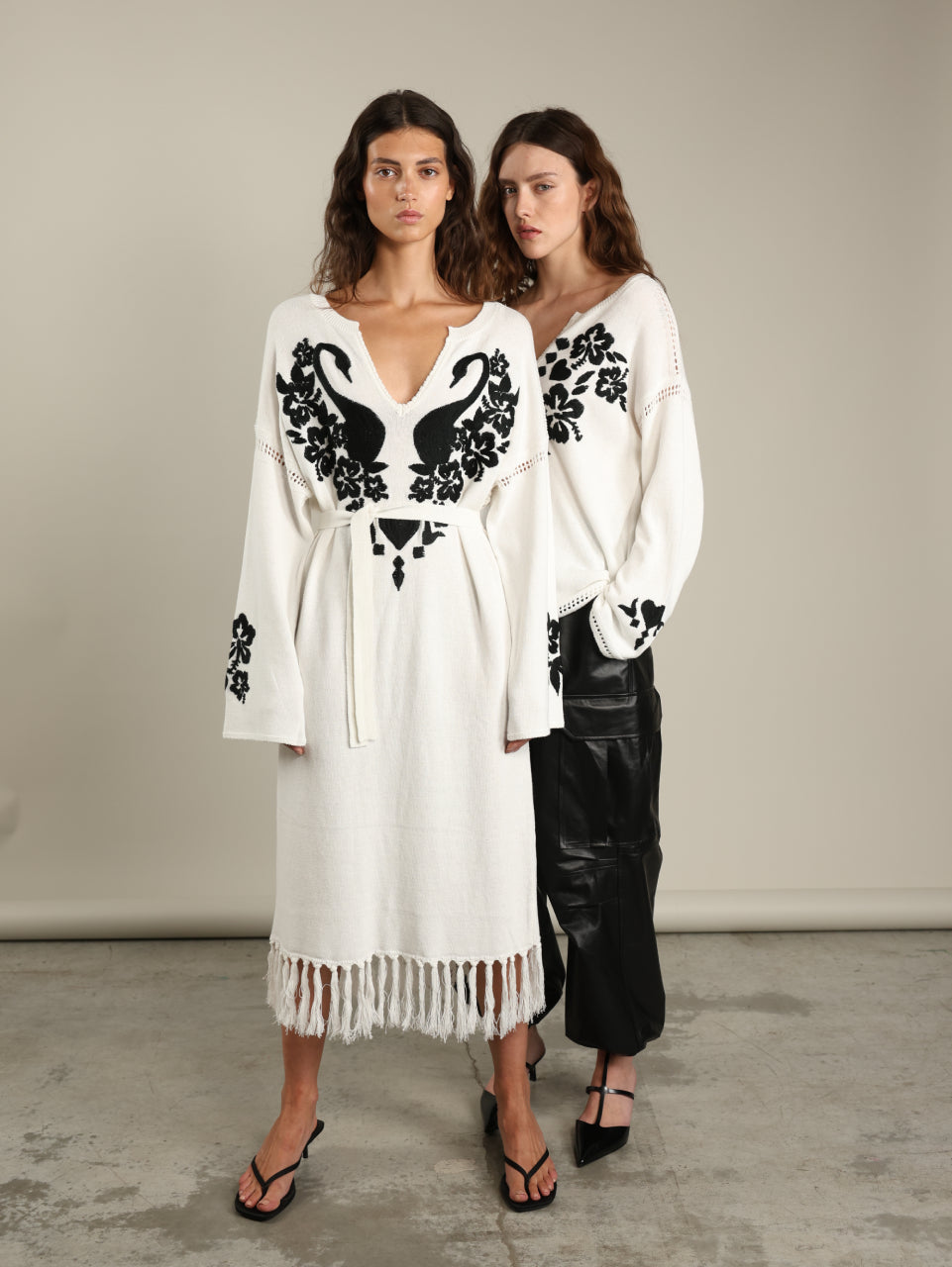 Embroidery Knit Dress