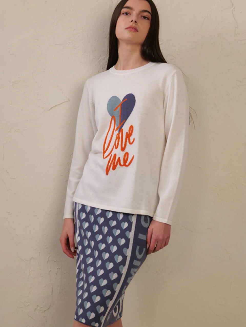 סופי חצאית סרוגה