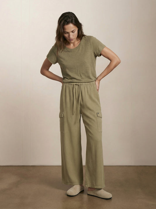 חולצת T בייסיק ניקי