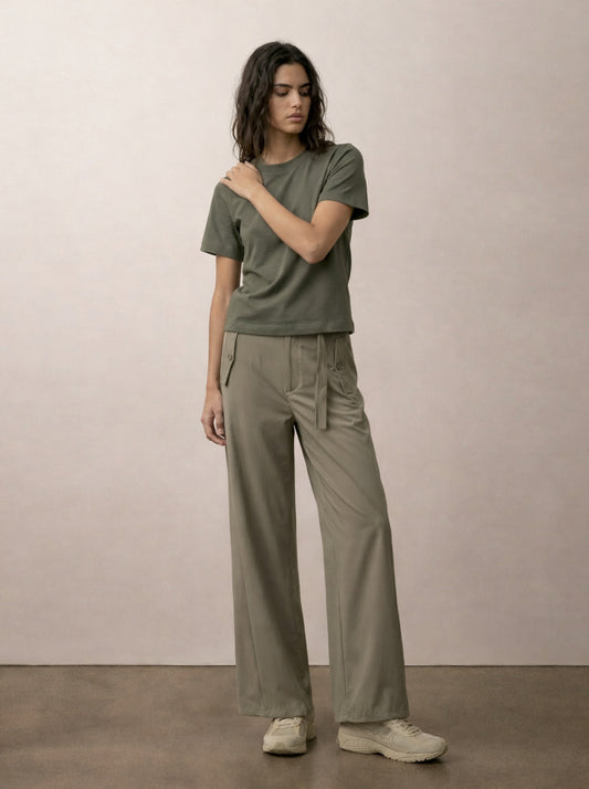 חולצת T ניקי