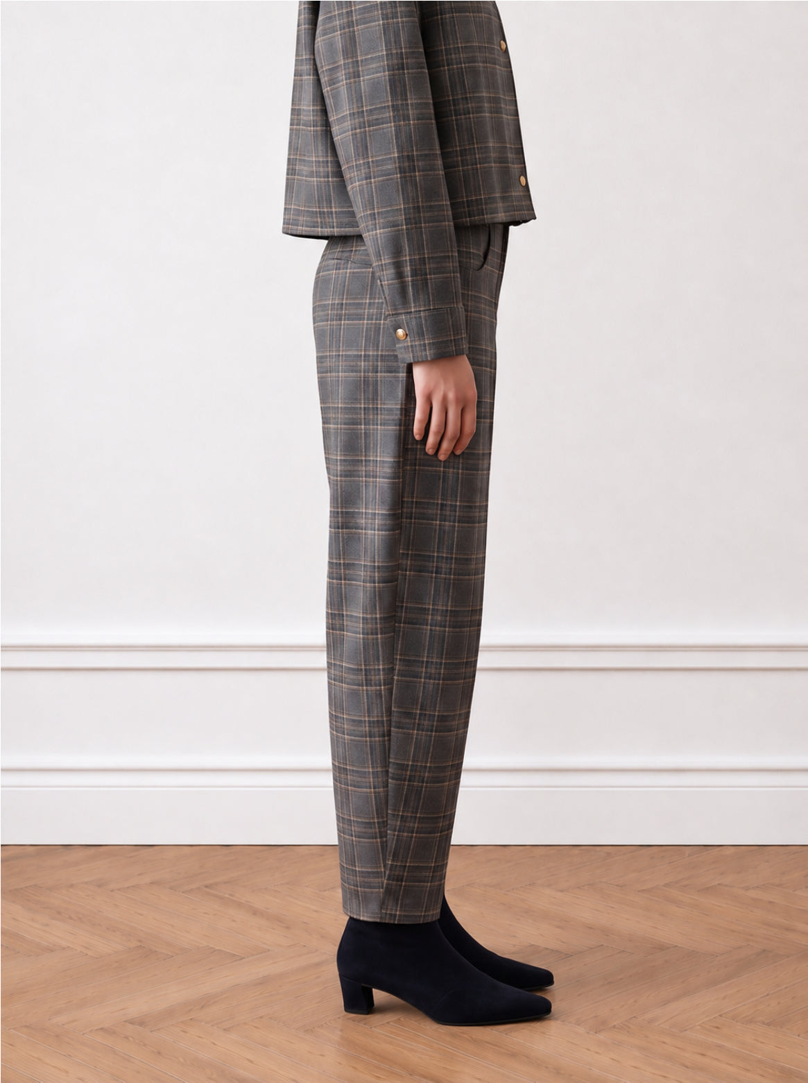 Checked barrel-leg trousers