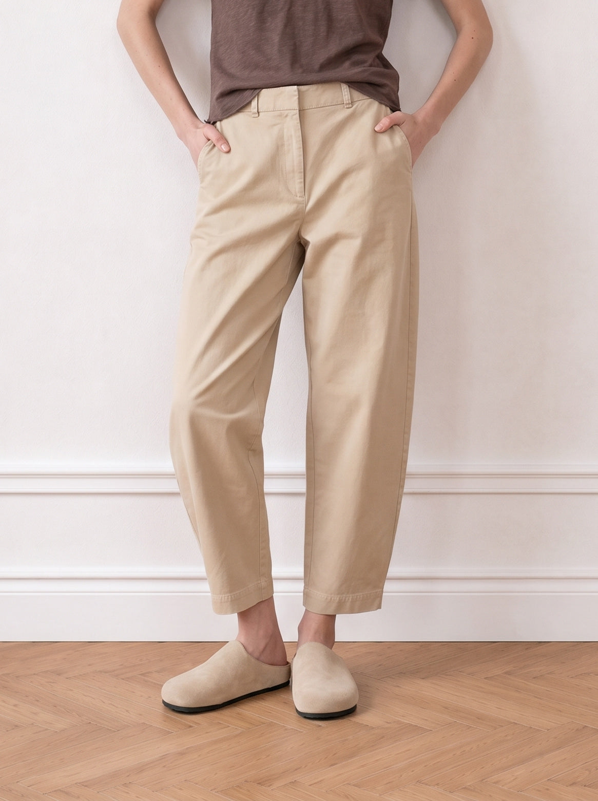 Tailored barrel-leg trousers