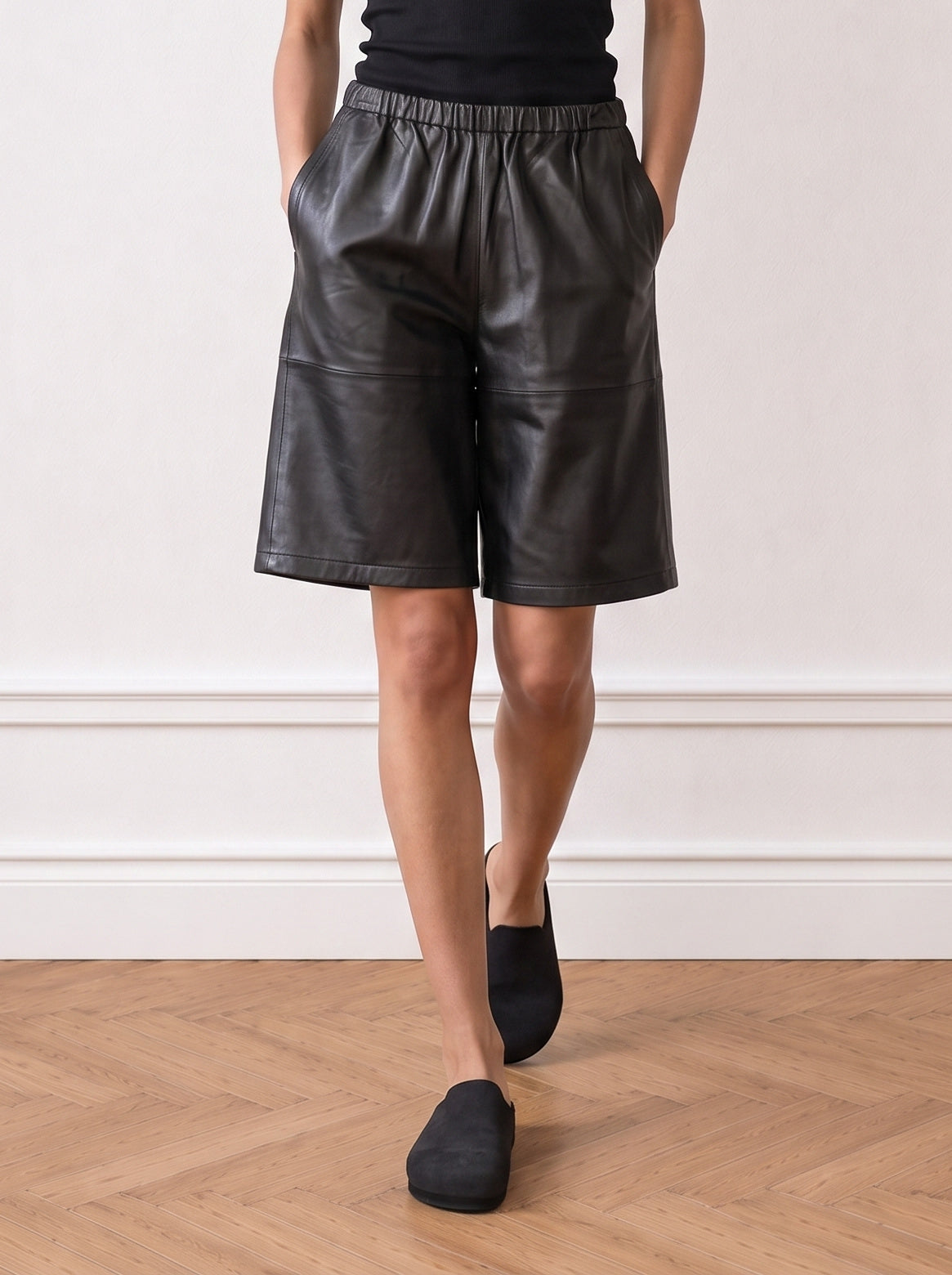 Leather Bermuda shorts