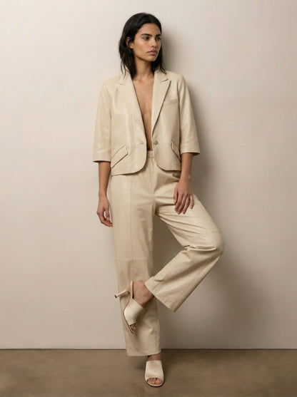 מכנס עור רגל רחבה