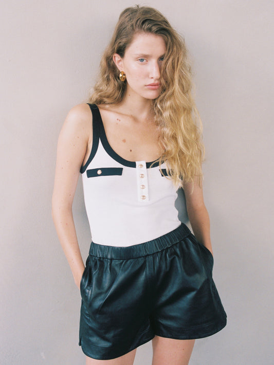 Short Leather Pants