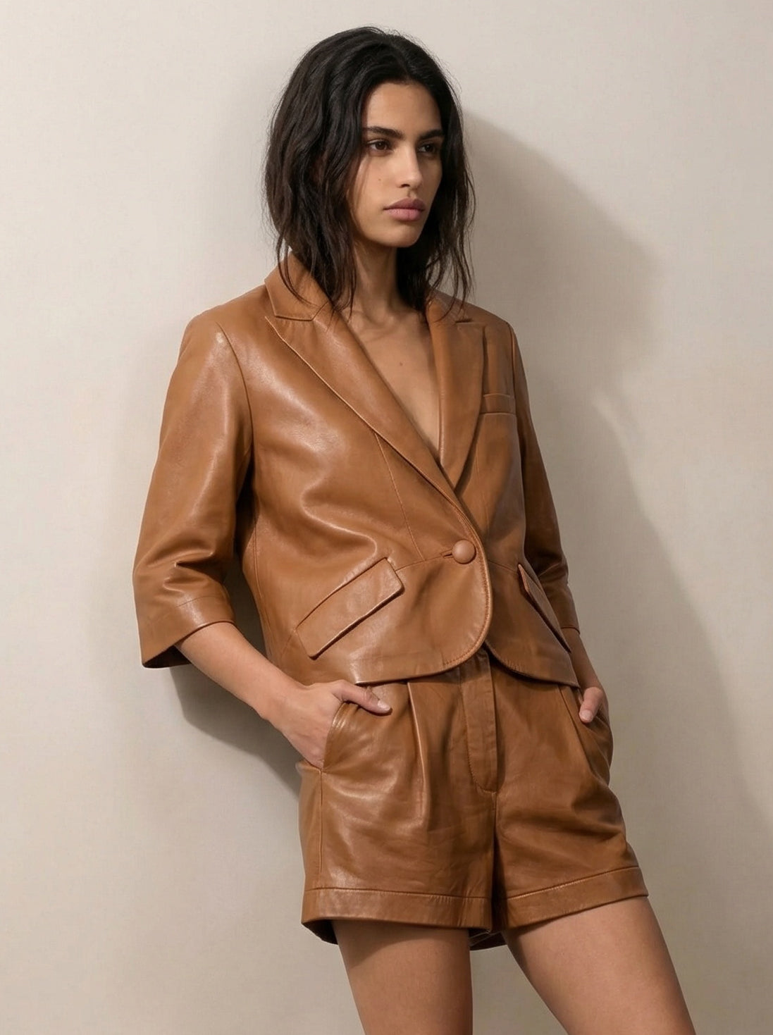 Cropped leather jacket