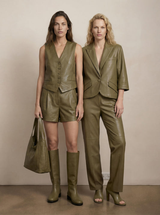 מכנס עור קצר