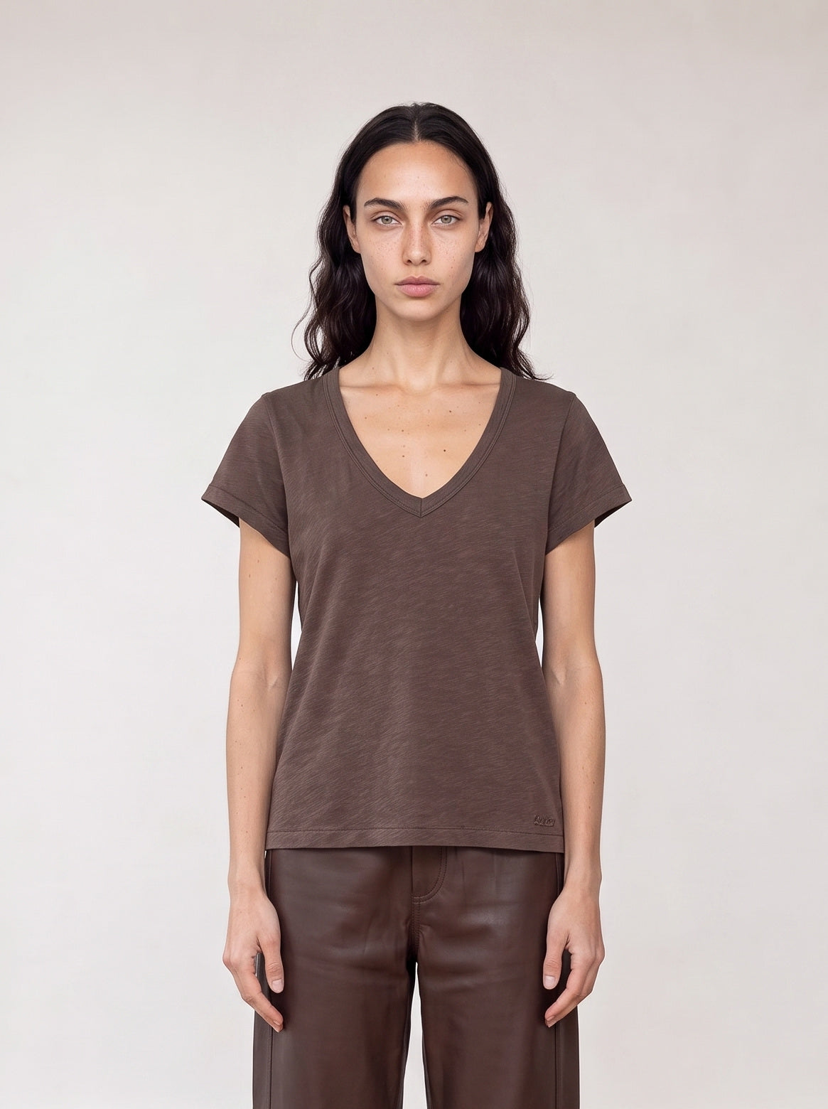 Slub cotton V-neck shirt