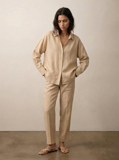 חולצת פשתן מכופתרת קלאסית