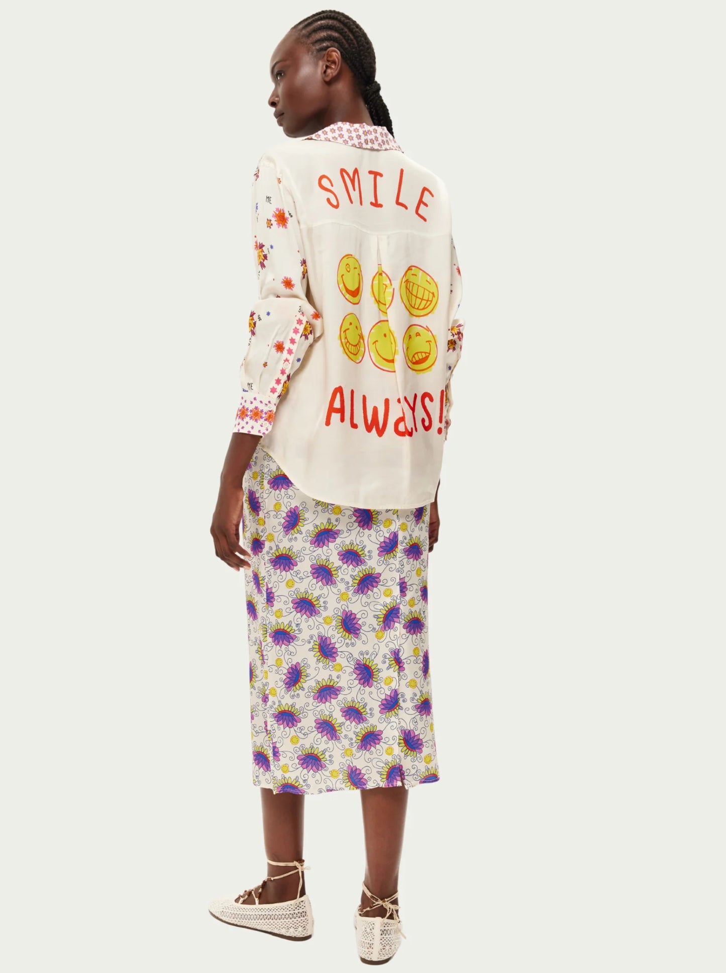 טורי חולצה מודפסת