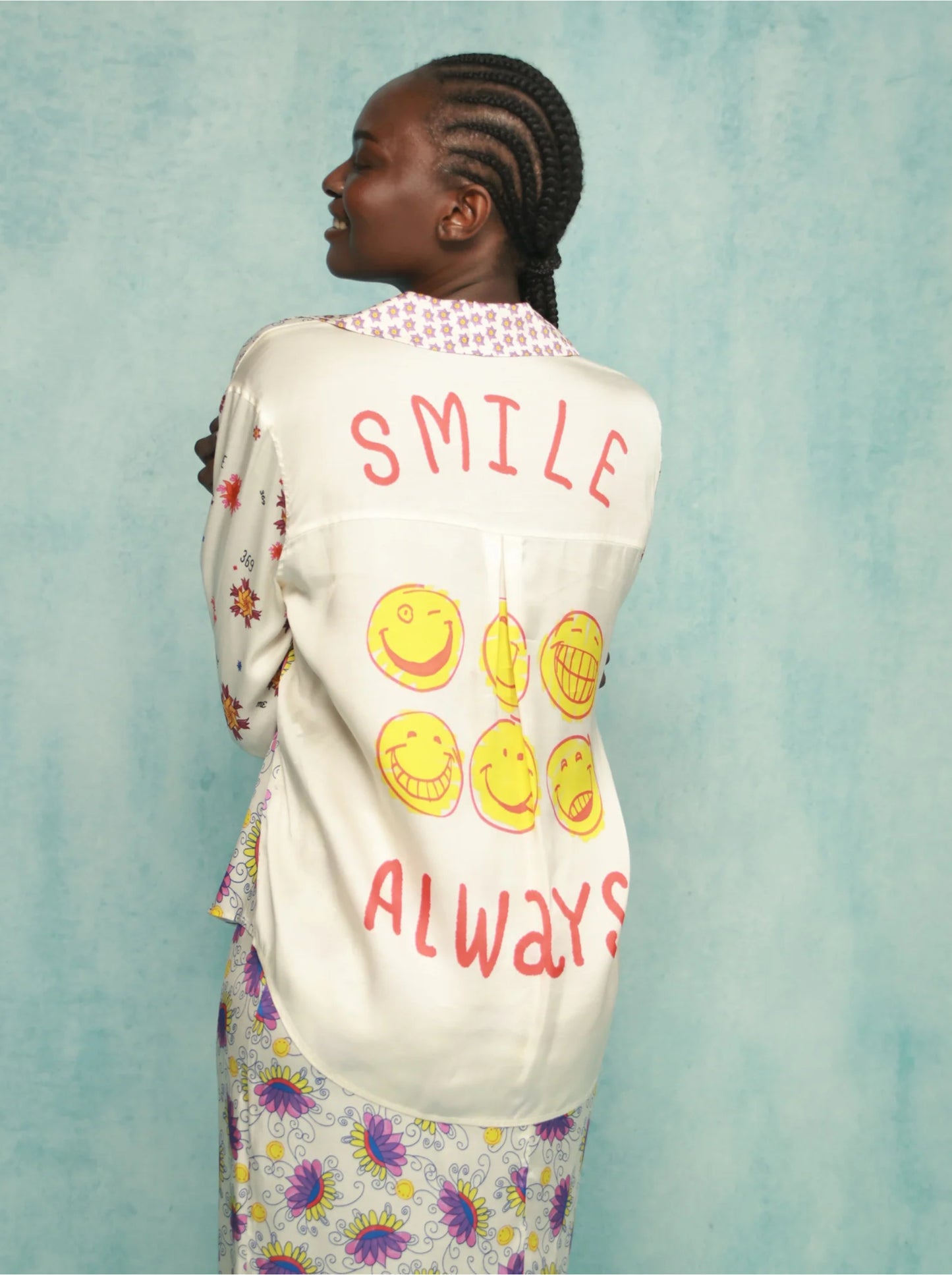 טורי חולצה מודפסת