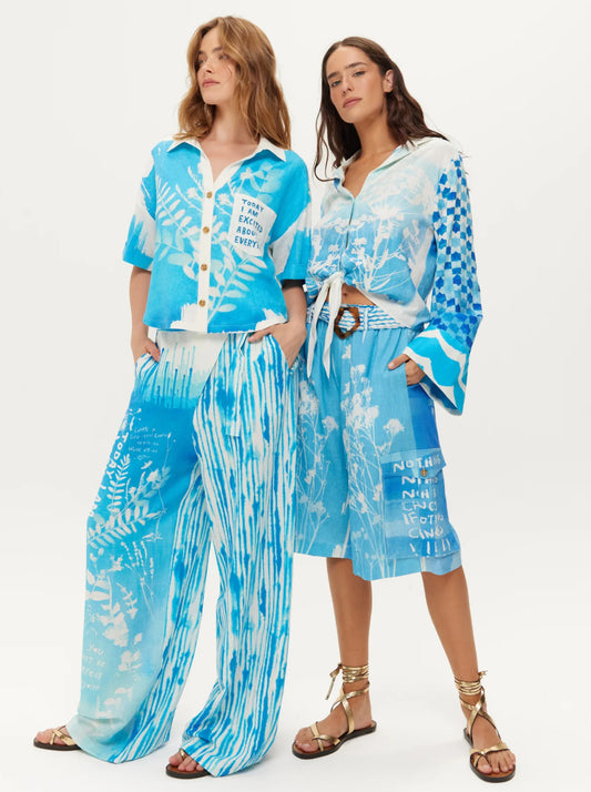 איילה חולצת קשירה