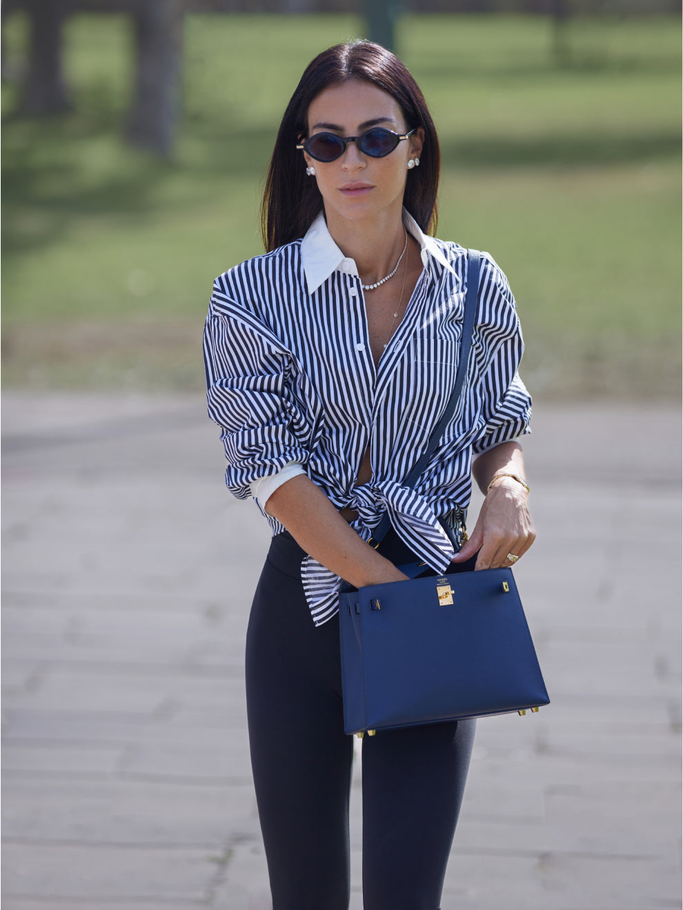 חולצה גברית מכופתרת פסים