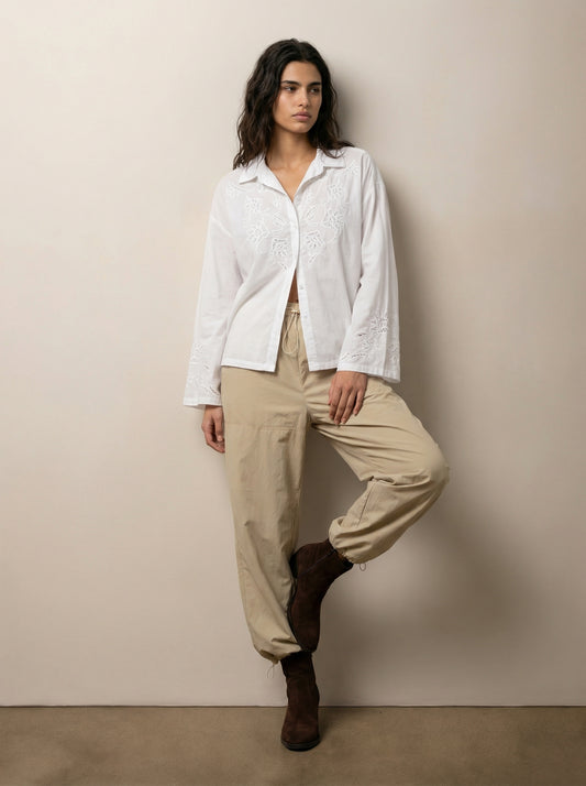 חולצה מכופתרת שילוב רקמות