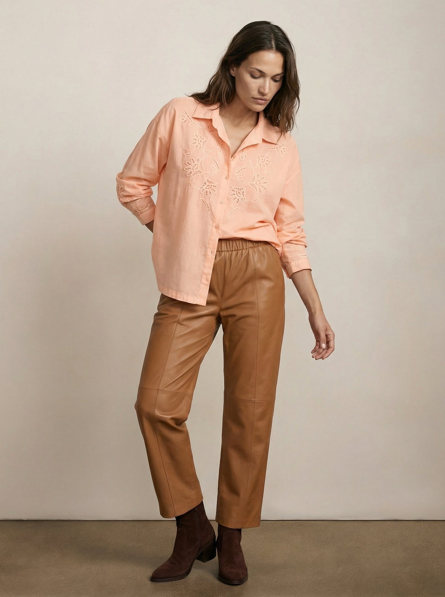 Button-down shirt with a combination of fabrics