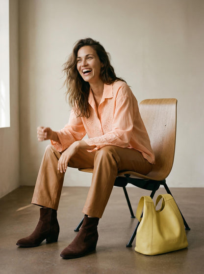 Button-down shirt with a combination of fabrics