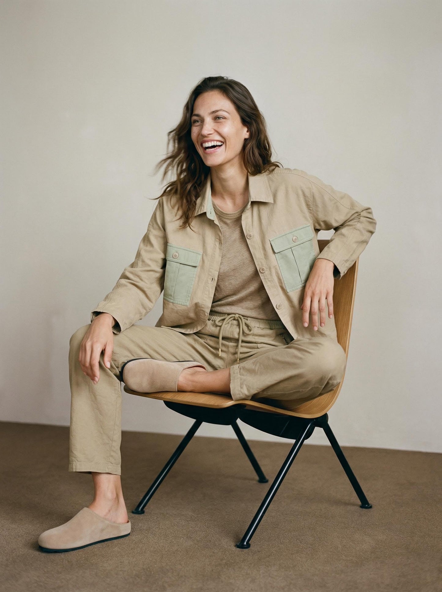 Utility shirt with pockets