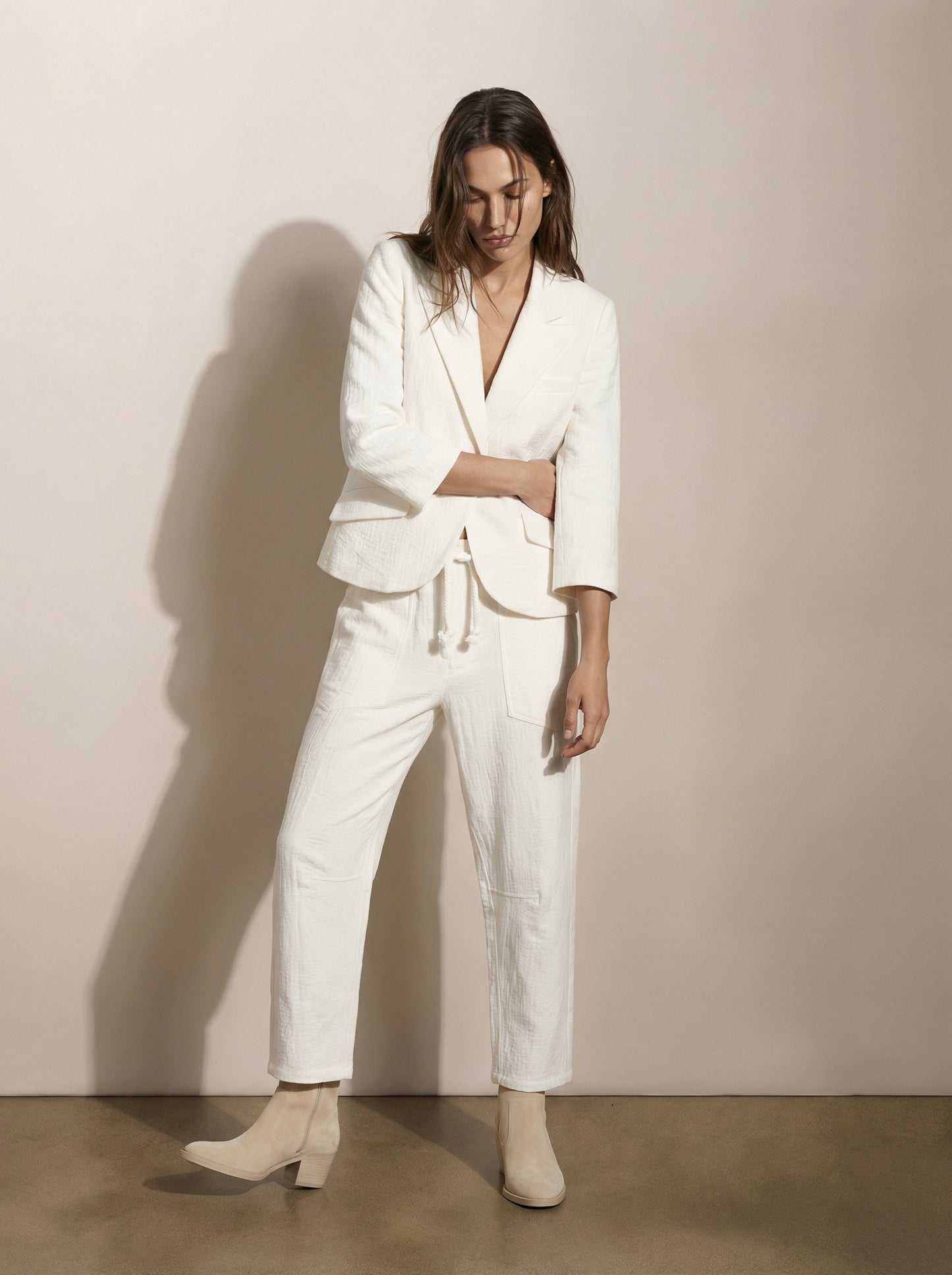 Barrel pants with drawstring belt