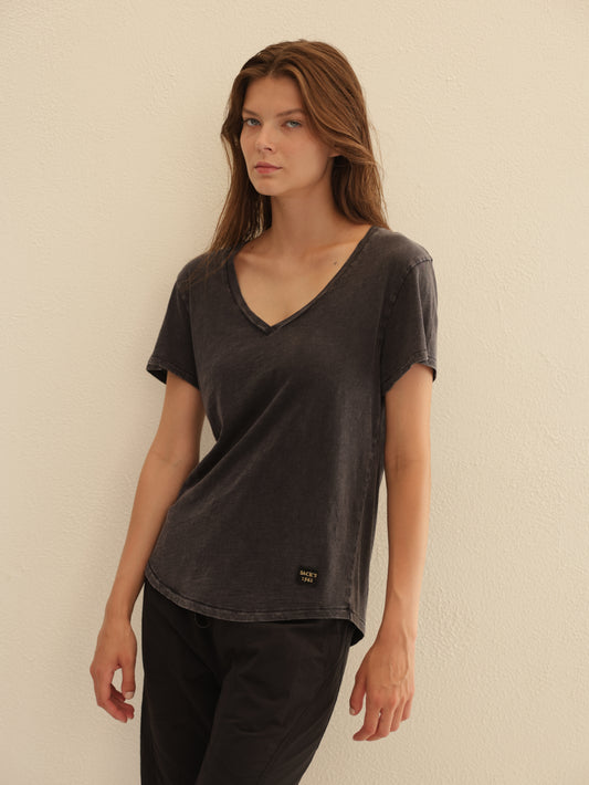 V neck T-shirt