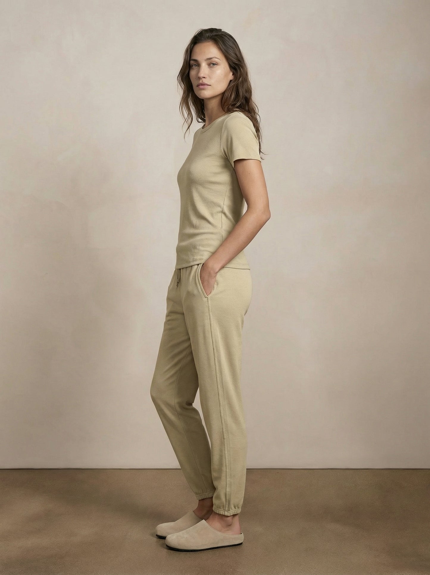 חולצת טי סלאב ניקי