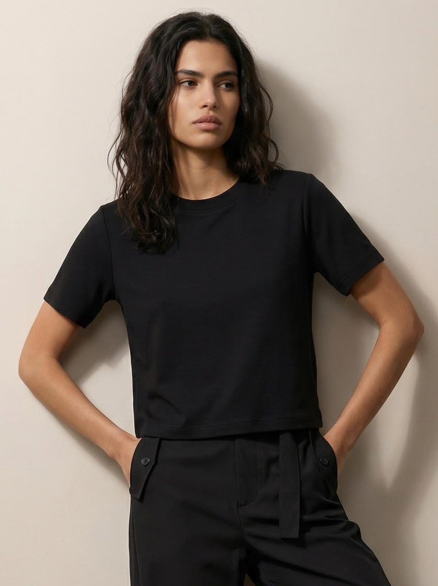 חולצת T ניקי