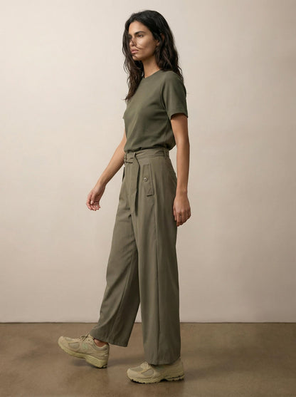 חולצת T ניקי