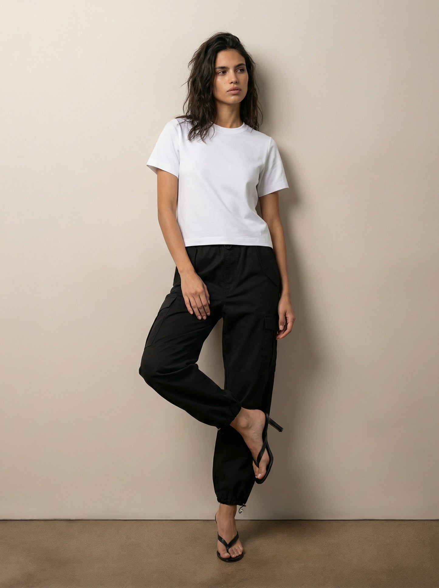 חולצת T ניקי