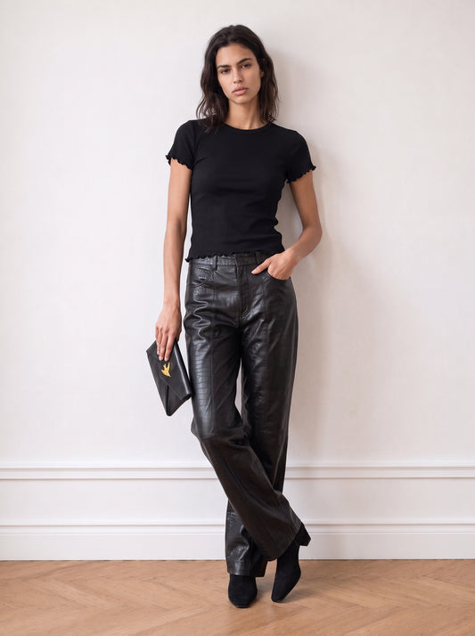 Short-sleeved T-shirt with embellishment
