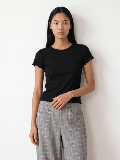 Short-sleeved T-shirt with embellishment