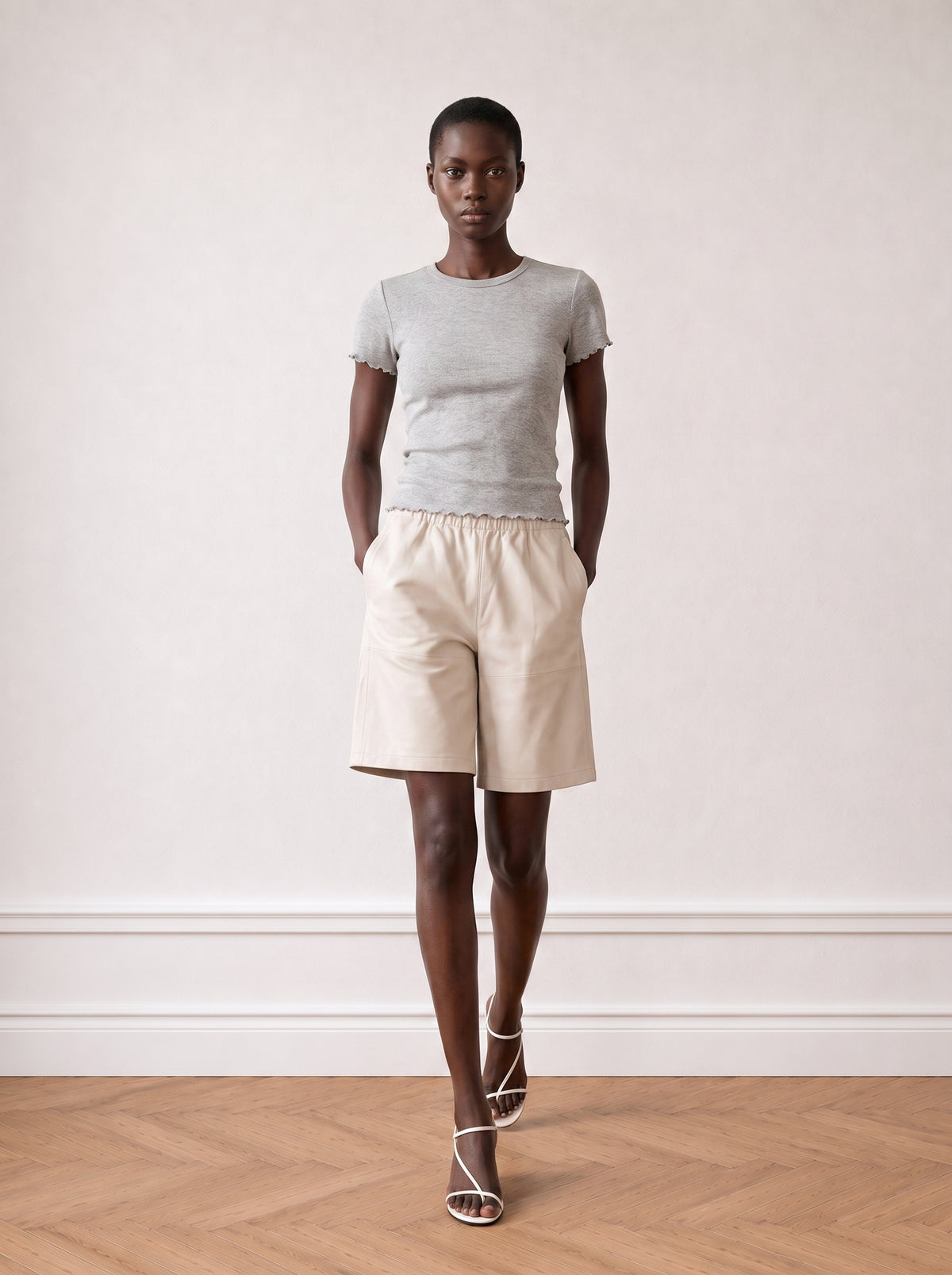 Short-sleeved T-shirt with embellishment