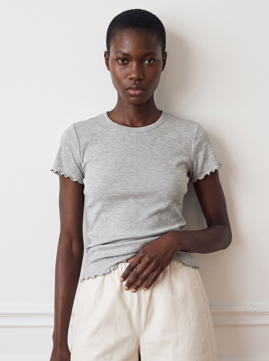 Short-sleeved T-shirt with embellishment