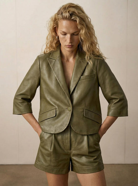 Cropped leather jacket