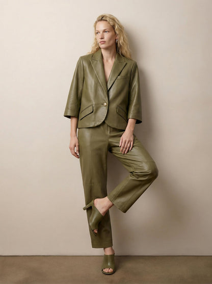 Cropped leather jacket